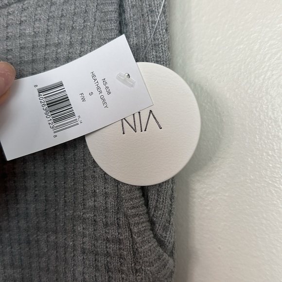 NIA The Label Thick Knit High Rise Cuffed Ankle Length Drawstring Waist Joggers - Picture 4 of 10